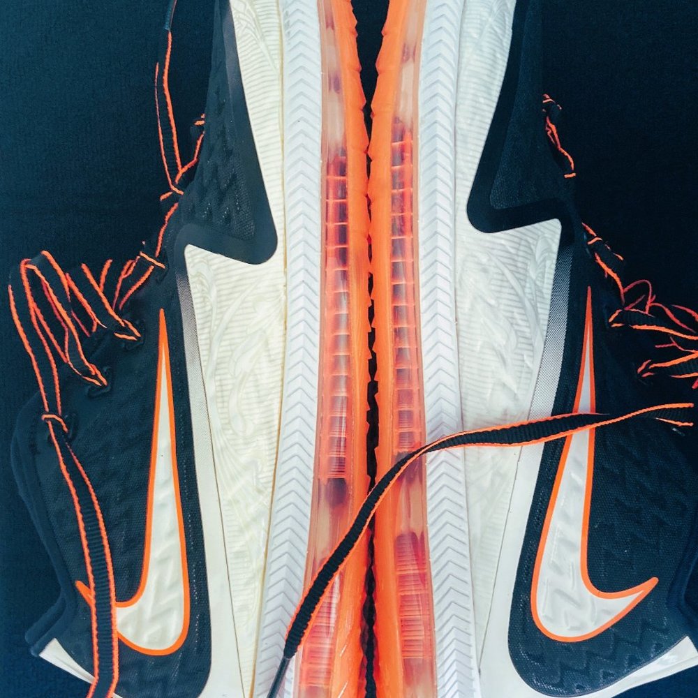 Nike Mens Field General 2 Football Training Shoes White/Black/Orange
